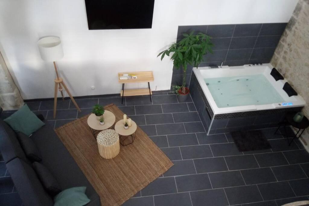 Maison Privative, Cocooning, Zen , Avec Jacuzzi Mont-Notre-Dame Exteriör bild
